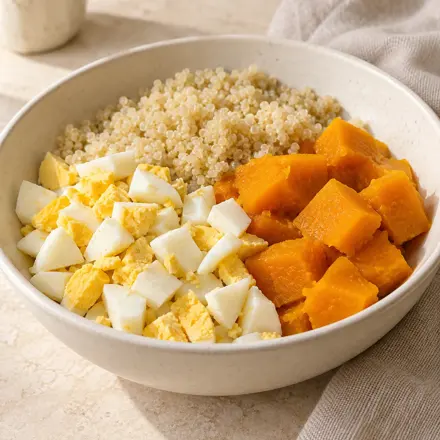 Ovo com quinoa e abóbora Ovo com quinoa e abóbora